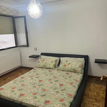 Renfe-alsa Y Clinicas Apartment *