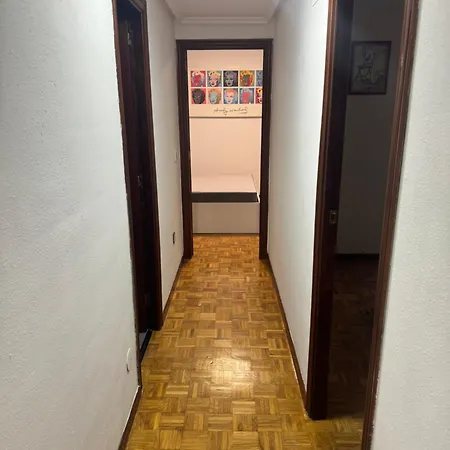 Renfe-alsa Y Clinicas Apartment *