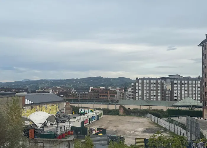 Renfe-alsa Y Clinicas Apartament *